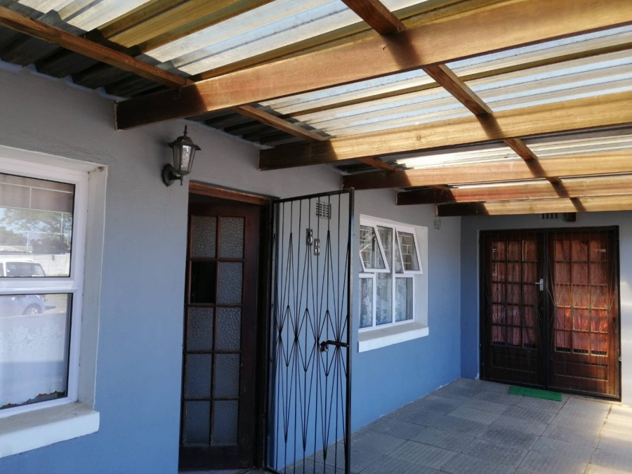 To Let 3 Bedroom Property for Rent in Bonteheuwel Western Cape